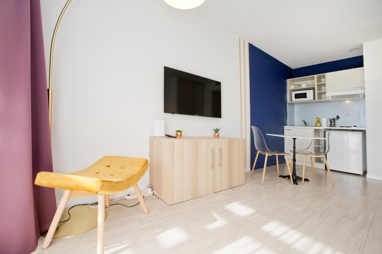 Grand Studio Avec Climatisation, Balcon Proche Gare Centre Ville Lourdes Dış mekan fotoğraf