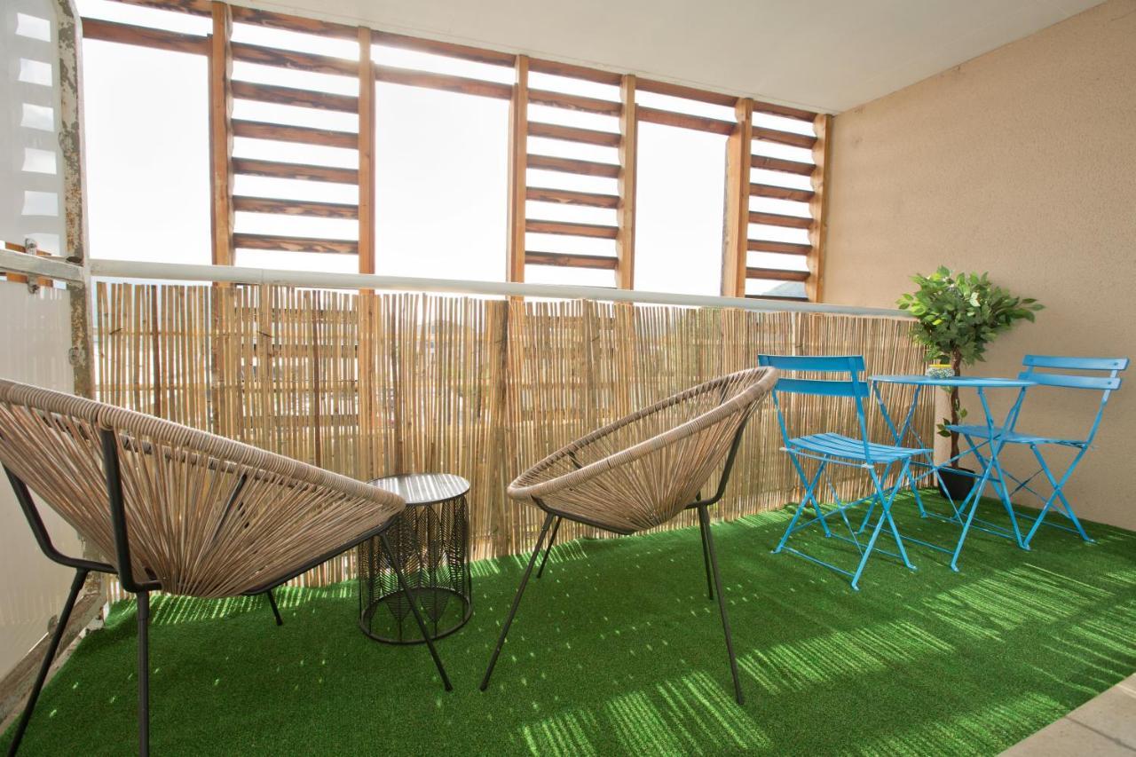 Grand Studio Avec Climatisation, Balcon Proche Gare Centre Ville Lourdes Dış mekan fotoğraf